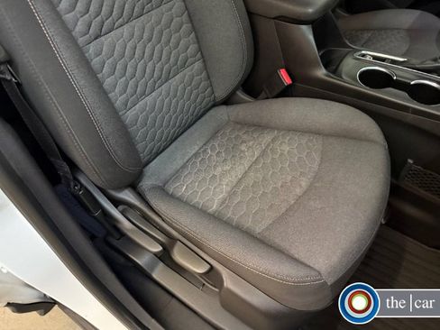 Used 2018 Chevrolet Equinox LT image 15