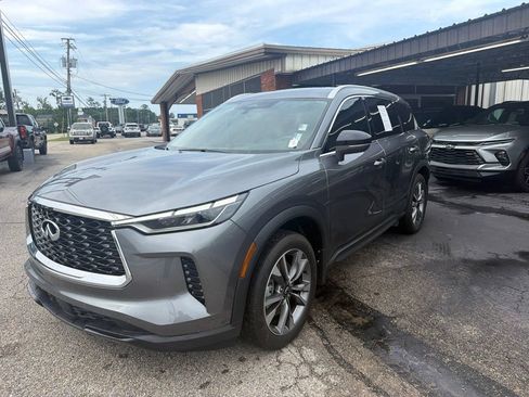 Used 2024 INFINITI QX60 Luxe FWD image 2