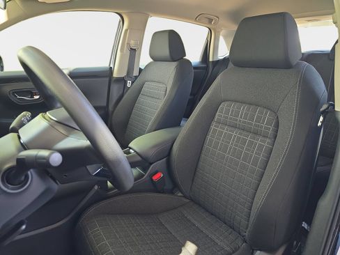 Certified 2025 Honda HR-V LX image 17