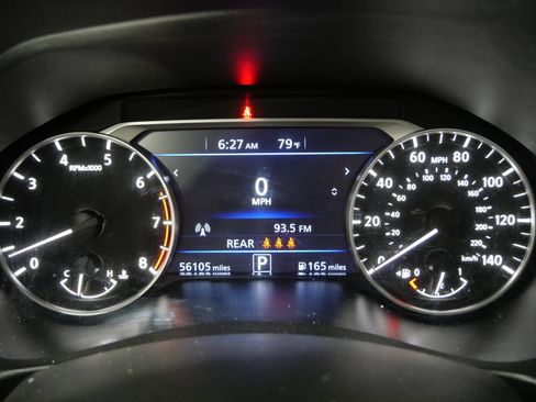 Used 2024 Nissan Altima 2.5 SV FWD image 15