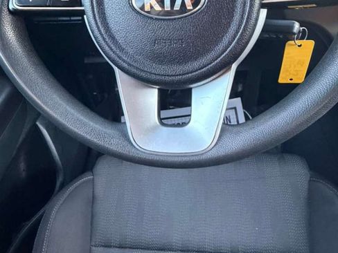 Used 2022 Kia Sportage LX image 26