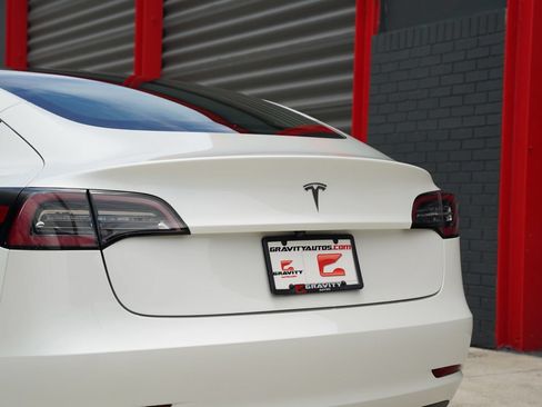 Used 2023 Tesla Model 3 Standard Range RWD image 10