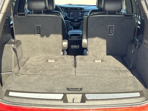 Used 2022 Cadillac XT6 Sport w/ Technology Package image 34