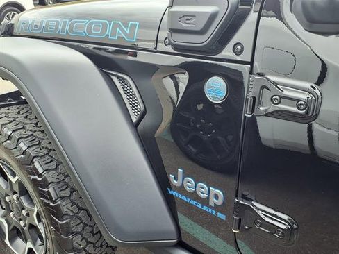 Certified 2023 Jeep Wrangler Unlimited Rubicon 4xe w/ Cold Weather Group AWD/4WD image 28