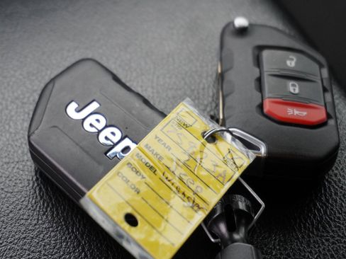 Used 2021 Jeep Wrangler Unlimited Sport image 17