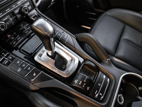 Used 2014 Porsche Cayenne image 24
