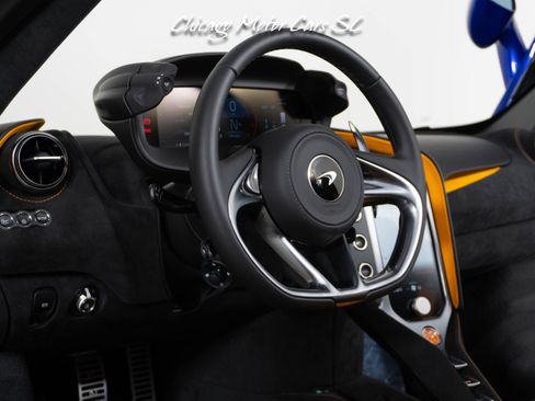 Used 2026 McLaren 750S Spider RWD image 40