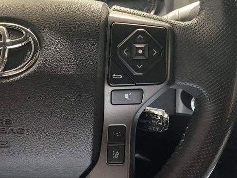 Used 2022 Toyota Tacoma TRD Sport w/ Technology Package AWD/4WD image 23