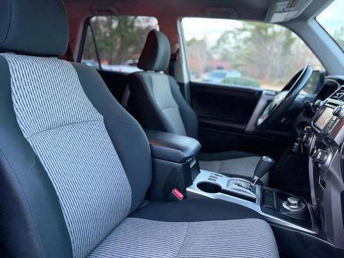 Used 2016 Toyota 4Runner SR5 image 23