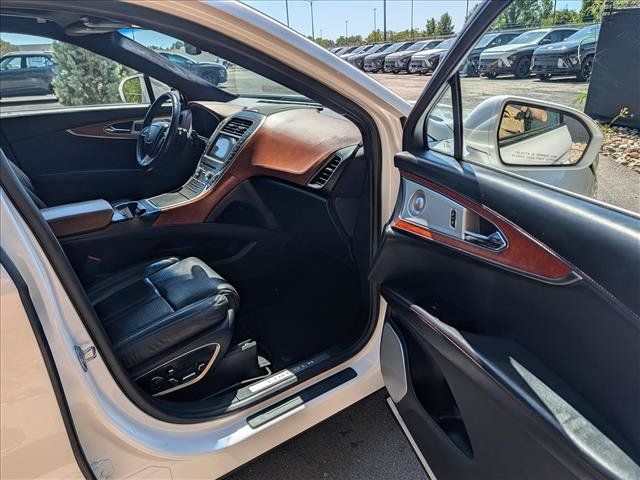 Used 2019 Lincoln Nautilus Black Label AWD/4WD image 13