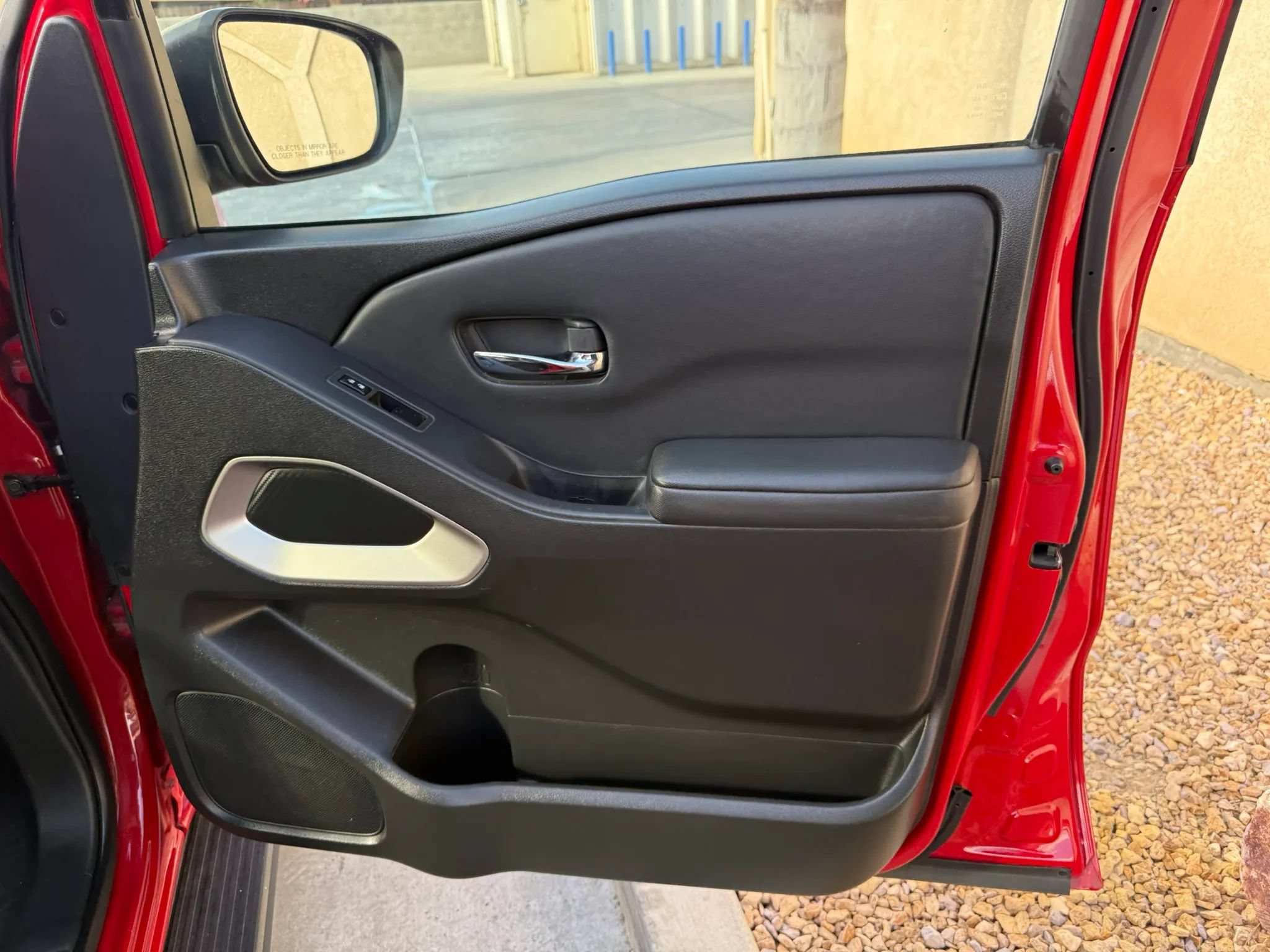 Used 2022 Nissan Frontier SV RWD image 17