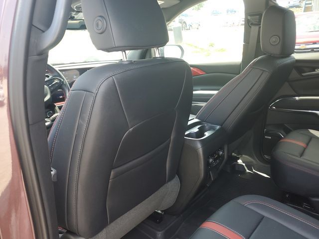 New 2026 Chevrolet Traverse RS w/ LPO, Floor Liner Package FWD image 14