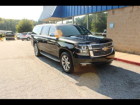 Used 2015 Chevrolet Suburban LTZ RWD image 1