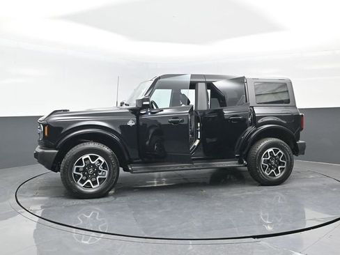 New 2025 Ford Bronco Outer Banks image 22