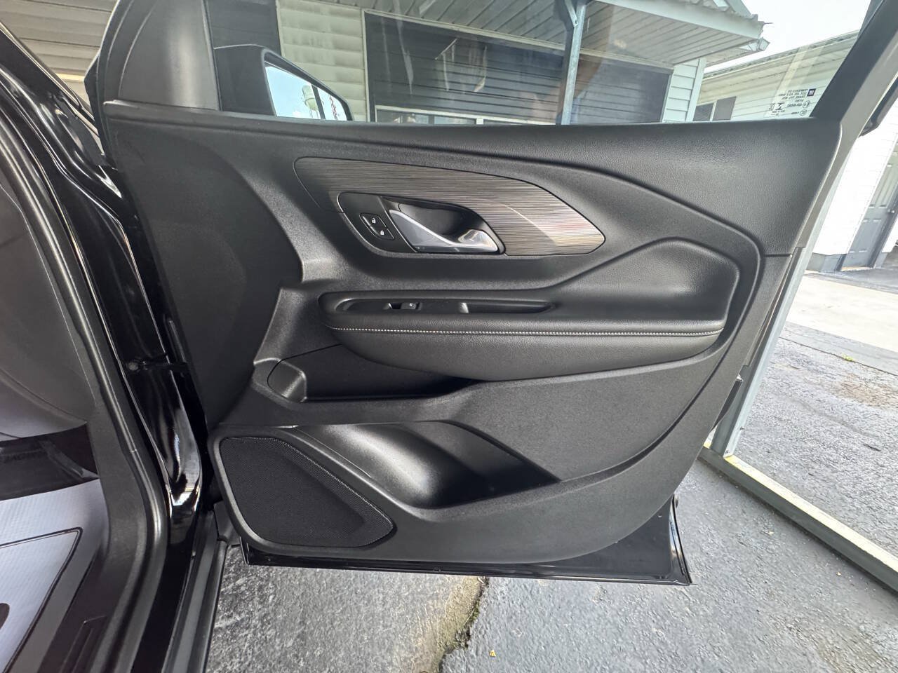Used 2023 GMC Terrain SLT w/ Tech Package FWD image 44