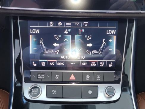 Used 2023 Audi Q7 2.0T Premium Plus w/ Premium Plus Package AWD/4WD image 20