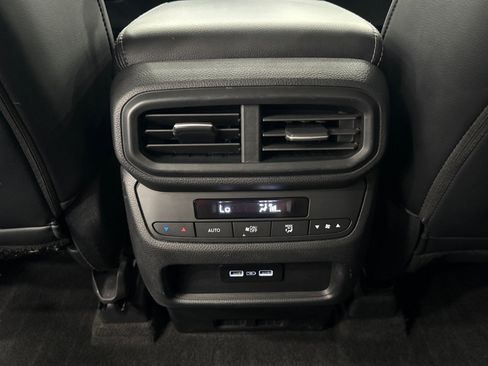 Used 2023 Honda Pilot Touring image 41