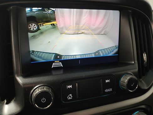 Used 2022 Chevrolet Colorado LT image 31