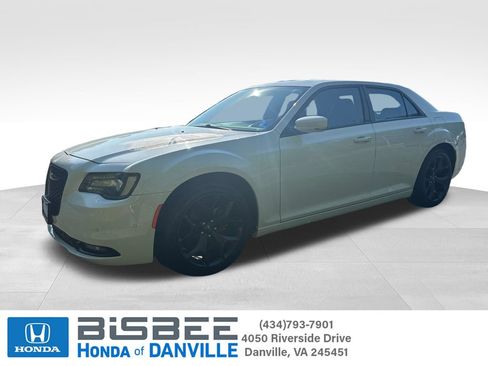 Used 2022 Chrysler 300 S RWD image 1