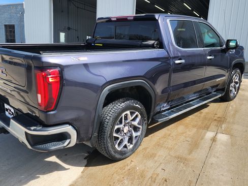 Used 2025 GMC Sierra 1500 SLT w/ SLT Premium Plus Package image 4