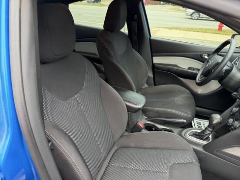 Used 2015 Dodge Dart SXT image 12