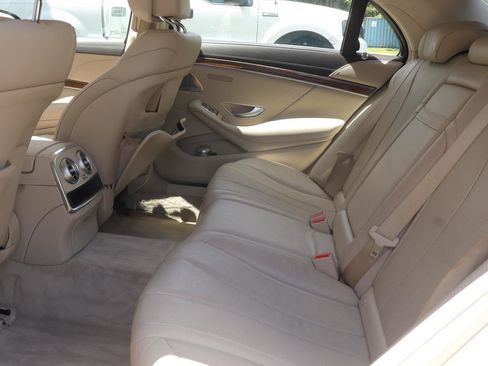 Used 2014 Mercedes-Benz S 550 Sedan image 13
