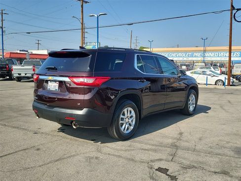 Used 2021 Chevrolet Traverse LT FWD image 29