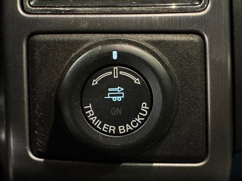 Used 2019 Ford Expedition Platinum image 34