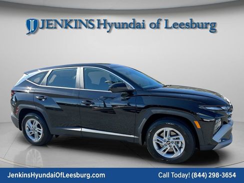 New 2026 Hyundai Tucson SE image 2