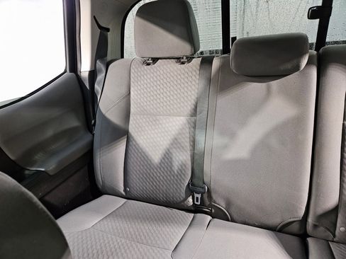 Used 2020 Toyota Tacoma SR5 image 12