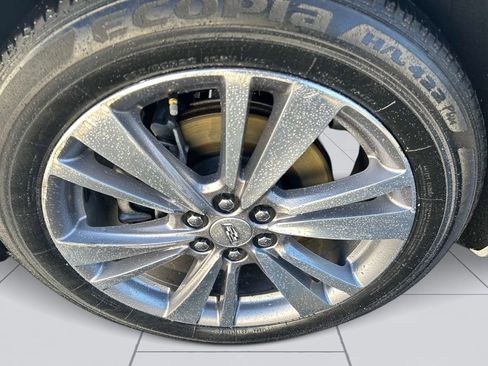 Used 2024 Cadillac XT6 Premium Luxury image 9