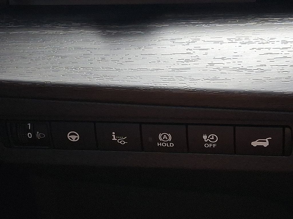 Used 2024 Nissan Ariya FWD image 25