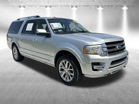 Used 2017 Ford Expedition EL Limited w/ Equipment Group 301A AWD/4WD image 3