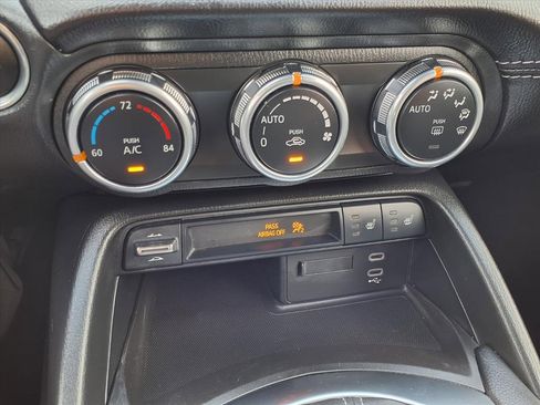 Used 2025 MAZDA MX-5 Miata RF Grand Touring image 13