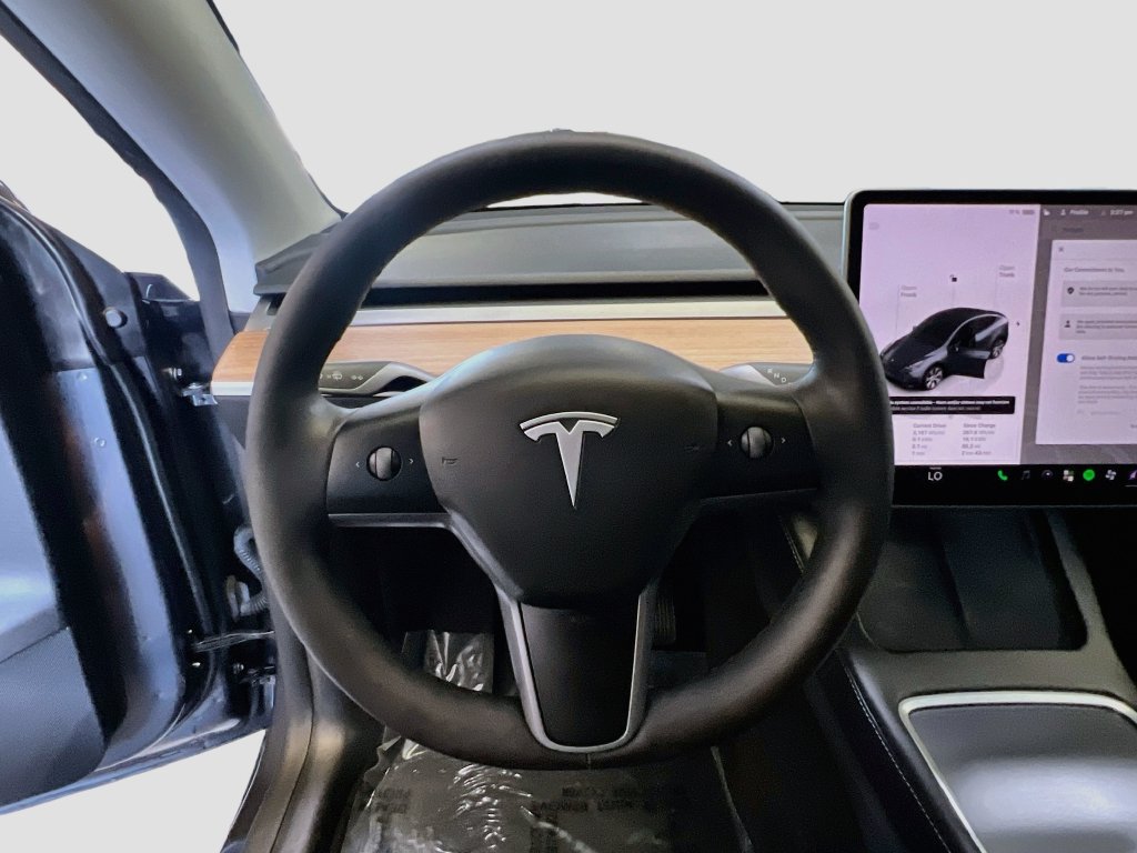 Used 2023 Tesla Model Y 2WD image 10