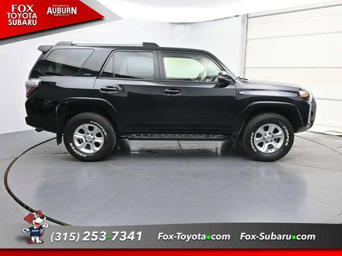 Used 2023 Toyota 4Runner SR5 Premium w/ Moonroof Package AWD/4WD image 16