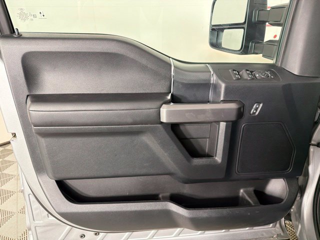 Used 2020 Ford F150 XLT w/ Equipment Group 302A Luxury AWD/4WD image 25
