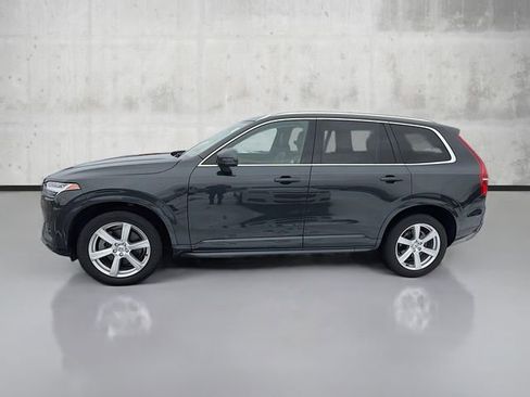 Used 2021 Volvo XC90 T6 Momentum image 8