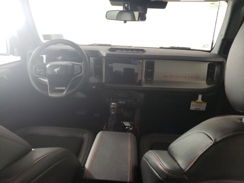 New 2025 Ford Bronco Big Bend w/ Black Diamond Package image 15