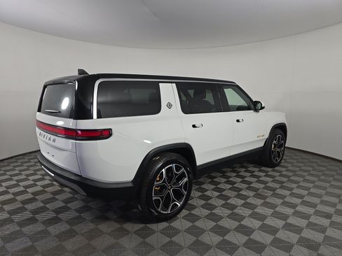 Used 2024 Rivian R1S Adventure AWD/4WD image 5