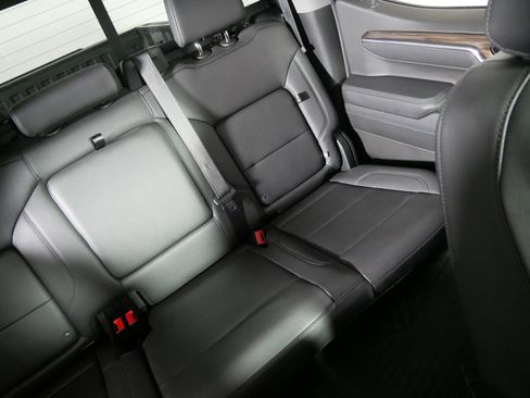 Used 2025 Chevrolet Silverado 1500 LT Trail Boss w/ LT Trail Boss Premium Package image 14