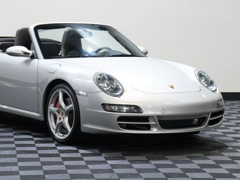 Used 2008 Porsche 911 Carrera 4S image 9