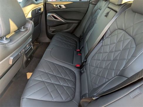 Used 2023 BMW X6 xDrive40i w/ M Sport Package image 26