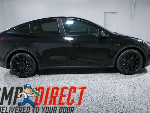 Used 2024 Tesla Model Y Long Range AWD/4WD image 6