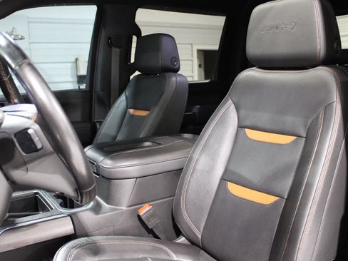 Used 2022 GMC Sierra 2500 AT4 w/ AT4 Premium Plus Package AWD/4WD image 18