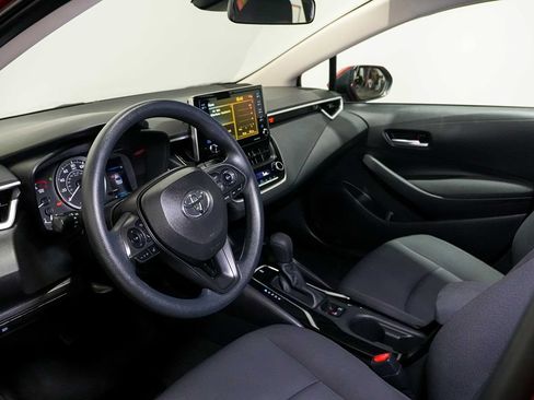 Used 2021 Toyota Corolla LE FWD image 14