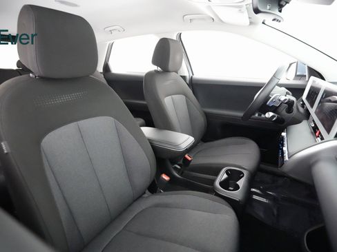 Used 2024 Hyundai Ioniq 5 SEL image 8