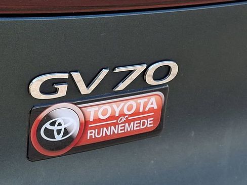 Used 2023 Genesis GV70 2.5T w/ Advanced Package AWD/4WD image 30
