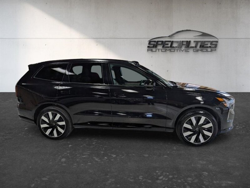 Used 2025 Volvo EX90 Plus AWD/4WD image 11
