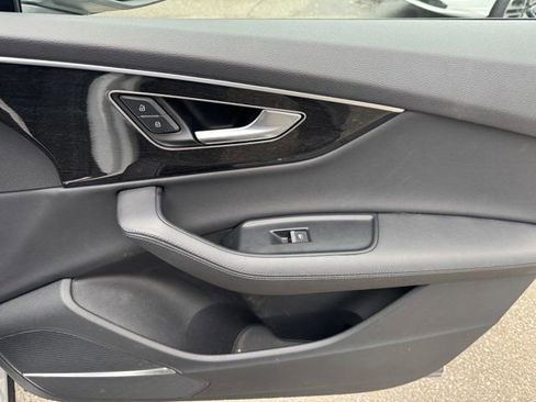 Used 2023 Audi Q7 3.0T Premium Plus w/ Premium Plus Package image 30